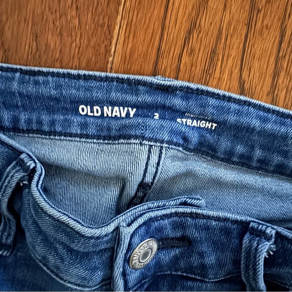 Old Navy Straight Jeans Women's Size 2 Medium Wash Blue Denim Casual - Picture 2 of 3